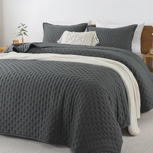Andency Dark Grey King Size Bedding Set (106x96 Inch), 3 Pieces Soft Lightweight Bedspread Coverlet, Drak Gray Boho Summer Quilt King Size for All Season (1 Quilt, 2 Pillow Shams)