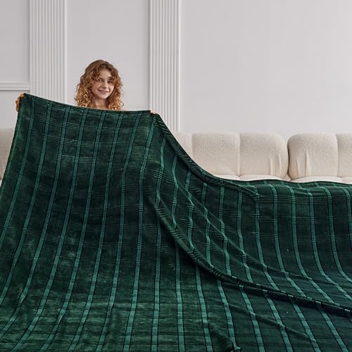 KORBLISS Oversized Blanket 120x120 Inches, Giant Huge Jacquaed Plaid Blanket 10'x10' for Bed, Travel and Camping, Extra Large Big Soft Blanket Fits Whole Family and Outdoor, Dark Green