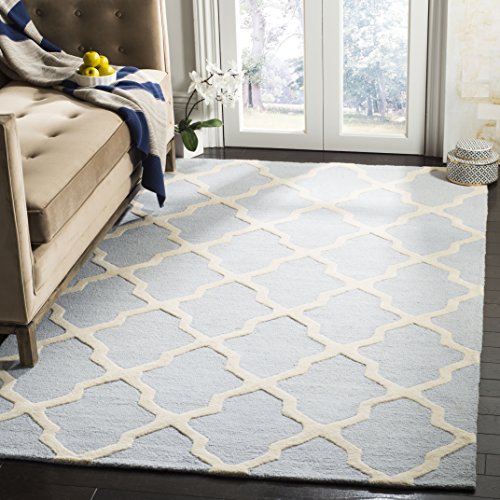 Safavieh Trellis Indoor Hand Tufted Rectangle Area Rug, Cambridge Collection, CAM121, in Light Blue / Ivory, 152 X 244 cm for Living Room, Bedroom or Any Indoor Space