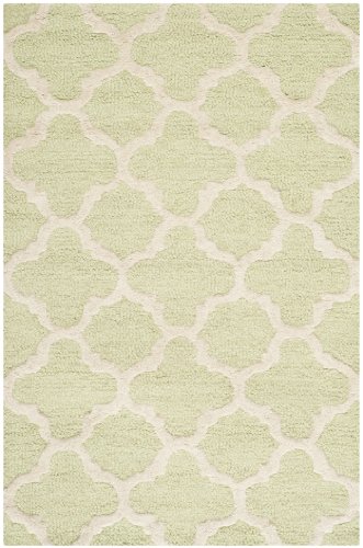 Safavieh Geometric Indoor Hand Tufted Accent Area Rug, Cambridge Collection, CAM130, in Light Green / Ivory, 61 X 91 cm for Living Room, Bedroom or Any Indoor Space