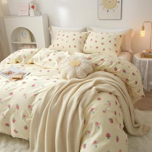 Bildenly Strawberry Comforter Set Queen Size 3 Pieces Red Strawberry Printed on Cream White Bedding Set Queen Bed in a Bag with Strawberries Comforter and 2 Pillowcases for Girls Kids