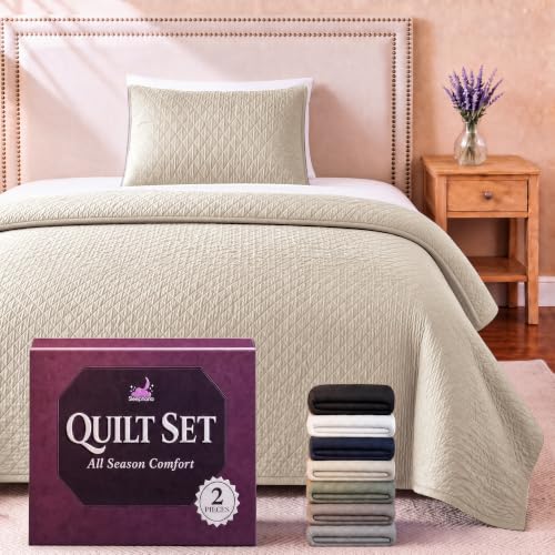 SLEEPHORIA Twin Quilt Bedding Set - Cloud Soft All-Season Bedspread 2 PC w/Sham, Bed Quilt Twin Size Coverlet - Oversized, Light Weight, Ultra Durable, Easy Care - 68 x 86 in (Ivory)