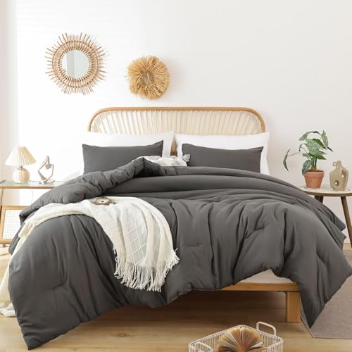 ROSGONIA Oversized King Comforter 120x120, 3pcs Super King Comforter (1 Dark Gray Comforter & 2 Pillowcases) Lightweight Warm Bedding Blanket Quilt