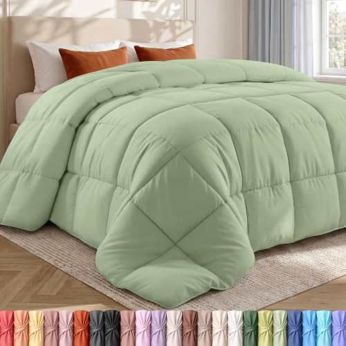 Utopia Bedding Comforter Duvet Insert - Quilted Comforter with Corner Tabs - Box Stitched Down Alternative Comforter (Queen, Sage Green)