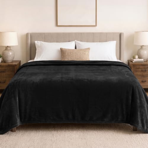 PAVILIA Black Fleece Bed Blanket Queen Size, Super Soft Fuzzy Flannel Throw for Couch Sofa, Luxury Plush Microfiber Large Throw Blanket Queen Bed, Home Cozy Velvet Gift Blanket, 90x90