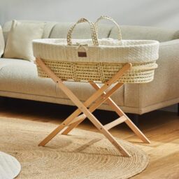 The Little Green Sheep Moses Basket with Stand - Organic Knitted Bassinet Made with Natural Palm Leaf, Mattress and Natural Foldable Stand, Free From any Nasties, Durable and Lightweight, Linen