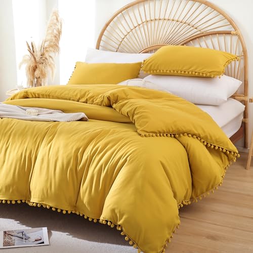 YIRDDEO Yellow Queen Comforter Queen Set 3pcs Boho Ball Pom Pom Bedding, Aesthetic Mustard Yellow Comforter Sized Comforter Sets Bed Set Deep Yellow Bed Set for Women Men (1 Comforter 2 Pillowcases)