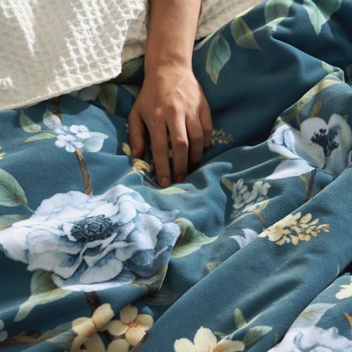PHF Velvet Comforter Set Queen Size - Super Soft 3 Pieces Floral Bedding Set, Stylish & Cute Botanical Comforter with 2 Pillow Shams, Lightweight Yet Warmth, Elenjoy