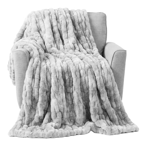 Lavish Home Oversized Ruched Faux Fur Blanket, 60x80-Inch Jacquard Faux Fur Queen-Size Throw for Beds and Sofas, Gray