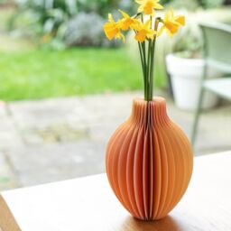 Talking Tables Honeycomb Paper Vase with Glass Vial - Pastel Pink & Yellow - Magnetic Closure - Table Centrepiece for Fresh or Faux Flowers - 18 cm