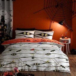 Bedlam Halloween Duvet Cover Double – Glow-in-the-Dark Scary Mummy & Vampire Bats – Reversible Easy Care Bedding Set (200 x 200cm) – Spooky Kids Bedroom Decor, White