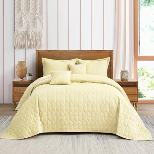 Blythease Oversized Queen Bedspread, Modern & Contemporary Look, Lightweight Bedding Cover, Reversible, 5 Piece Set, Queen, Ivory Yellow