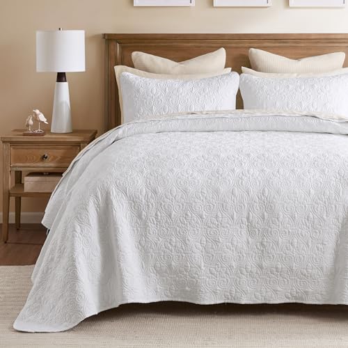 "Madison Park Quebec Reversible Quilt Set Damask Design, Double Sided Stitching All Season, Lightweight Bedspread Bedding Set, Matching Sham, White, Twin(81""x110"") 2 Piece"