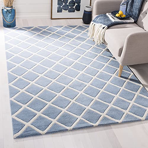 Safavieh Contemporary Indoor Hand Tufted Rectangle Area Rug, Chatham Collection, CHT718, in Blue / Ivory, 152 X 244 cm for Living Room, Bedroom or Any Indoor Space