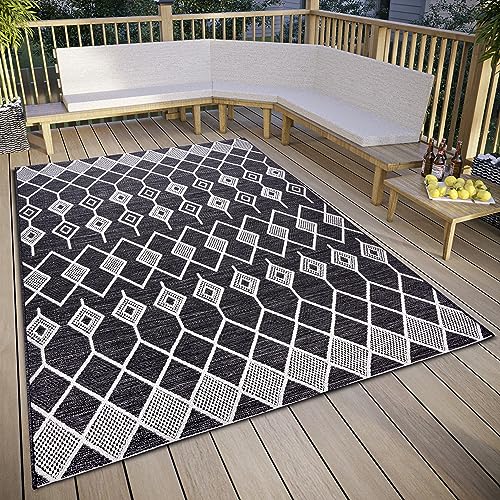 ELLE Decoration Pitu Indoor & Outdoor Rug - Outdoor Rug Macrame Boho Ethnic Pattern Flat Weave Weatherproof Outdoor Rug for Living Room, Hallway, Balcony, Patio, Garden - Black Cream, 130 x 190 cm