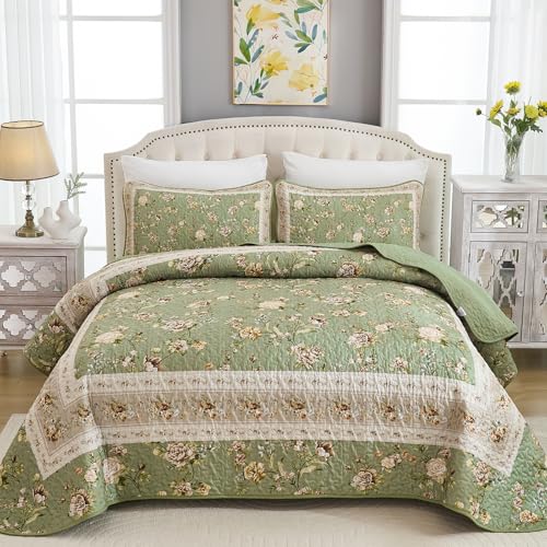 "Xruibed Sgae Green Quilt Set Queen Size, 3PCs Antique Rose Sage Green Quilt Coverlet Set, Lightweight Soft Microfiber Floral Bedspread with 2 Pillowcases for All Season (Queen Size 96""x90"")"