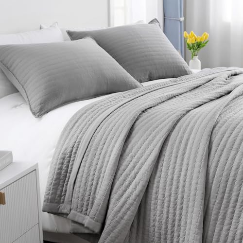 DAWNDIOR XL Queen Quilt Set 98 x 98 in, Lightweight, Grey - 3-Season Soft-Washed Bedspread for Spring, Summer & Fall Multi-Lock Quilting, Easy Care, Includes 2 Pillow Shams