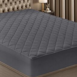 Utopia Bedding Quilted Fitted Mattress Pad (Queen, Grey) - Elastic Fitted Mattress Protector - Mattress Cover Stretches up to 16 Inches Deep - Machine Washable Mattress Topper