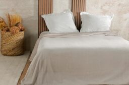 Linder Embossed Velvet Bed Blanket 240 x 260 cm Ivory