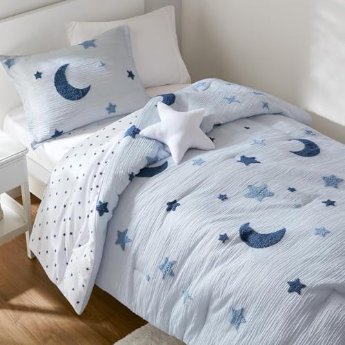 Intelligent Design Kids Cosmos Twin Size Comforter Set ??? Blue Star and Moon Tufted Chenille, Reversible 3-Piece Bedding with Star Pillow