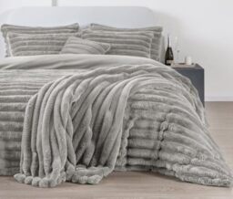 Kampala Hill Chunky Faux Fur Duvet Cover Set - Super King - Silver Grey
