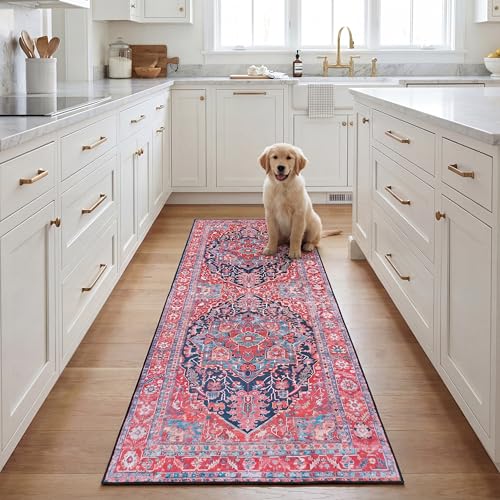 SAFAVIEH Traditional Rug Ideal for High Traffic Areas - Machine Washable and Non Slip - Tucson Collection, Short Pile, in Navy and Red, 76 X 244 cm