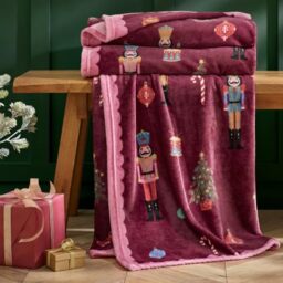 Catherine Lansfield Christmas Nutcracker Cosy 130x170cm Blanket Throw Plum