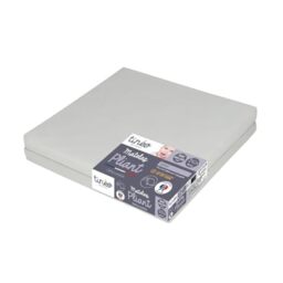 Tinéo The folding mattress from is ideal for travelling. Easily transportable and does not take up space. Polyester fibre filling for a soft welcome. Removable cover. Machine washable. Made in France