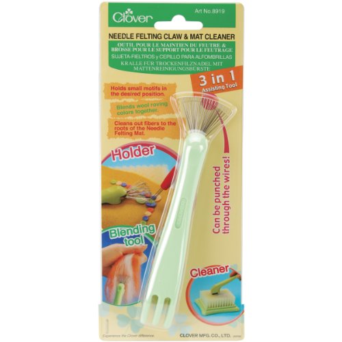 Clover Claw And Mat Cleaner, Green, 12 x 18 inches