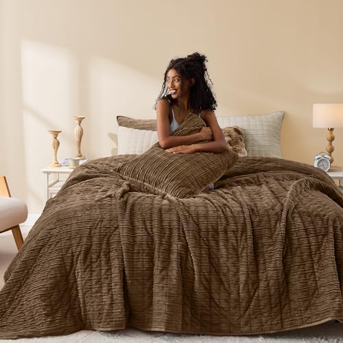 "Wonderful Corduroy Texture Cocoa Brown Quilt Set Queen - Hypoallergenic Skin-Friendly Soft Plush Velvety Touch Bedspread, Classic Vertical Striped Lightweight Coverlet for All Season, 106""x94"""
