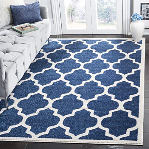 Safavieh Trellis Indoor/Outdoor Woven Rectangle Area Rug, Amherst Collection, AMT420, in Navy / Beige, 122 X 183 cm for Garden, Patio or Any Outdoor Space