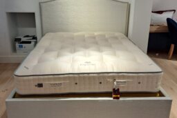 Richmond Bedstead and Vispring Kingsbridge Divan Set - King Size - Ex Display.