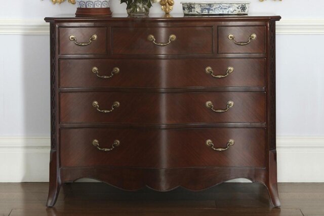 Georgian Chest of Drawers