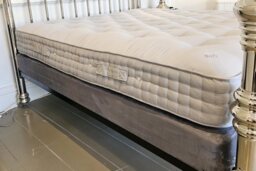 Vispring Shetland Mattress and Prestige Bed Base Set - Superking Size - Ex Display.