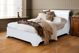 Manoir Painted Socle Bed