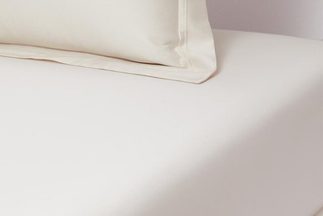 Yves Delorme Triomphe Fitted Sheet