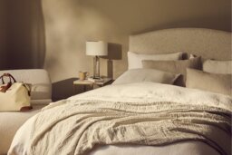 Richmond Bed