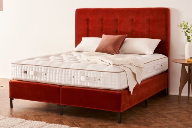 Vispring Signatory Mattress and Divan Set
