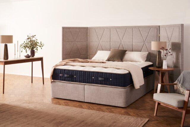 Vispring Diamond Majesty Mattress and Divan Set