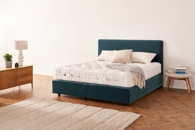 Vispring Baronet Superb Mattress and Plymouth Divan