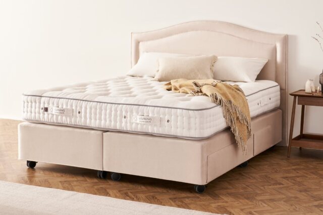 Vispring Regal Superb Mattress and Divan Set