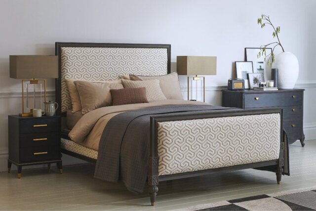 Romeo Bed