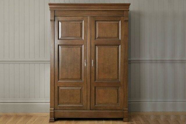 Manoir Wardrobe
