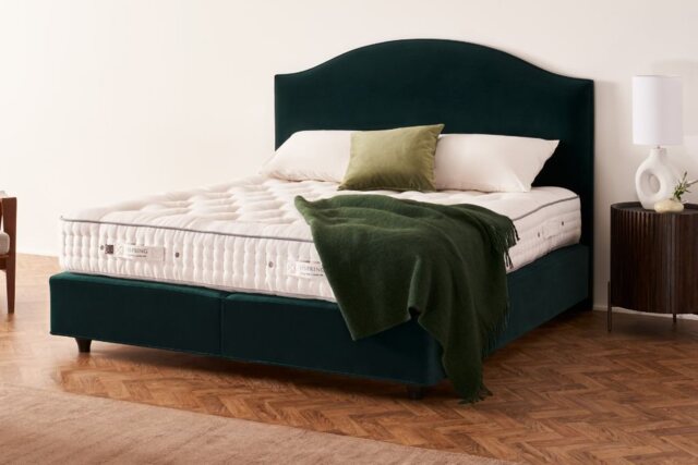 Vispring Kingsbridge Mattress and Divan Set