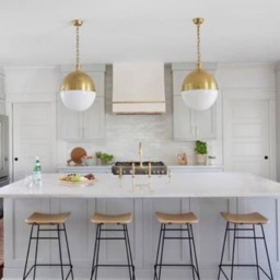 Hicks Pendant Brass, Pendant Light, Large, Hand-Rubbed Antique Brass - Andrew Martin - thumbnail 2