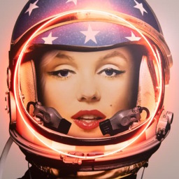 Space Girl Marilyn Gold, 109cm x 150cm - Andrew Martin - thumbnail 2