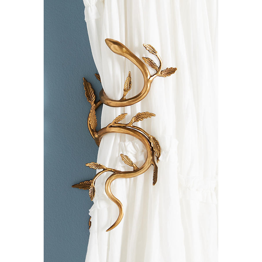 Serpentine Curtain Tieback - image 1