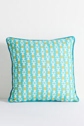 Allani Cotton Indoor/Outdoor Hand-Tufted Cushion - thumbnail 3