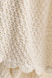 Zora Cotton Scallop Edge Knit Throw Blanket - thumbnail 2