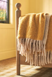 Woven Cosy Throw Blanket - thumbnail 4